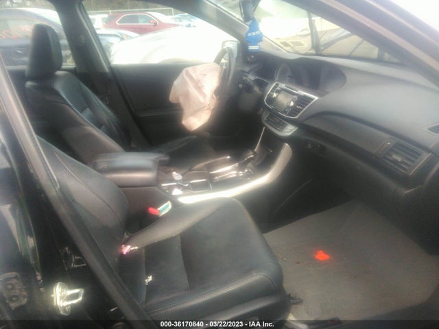 2013 HONDA ACCORD SDN EX-L VIN: 1HGCR3F83DA038907