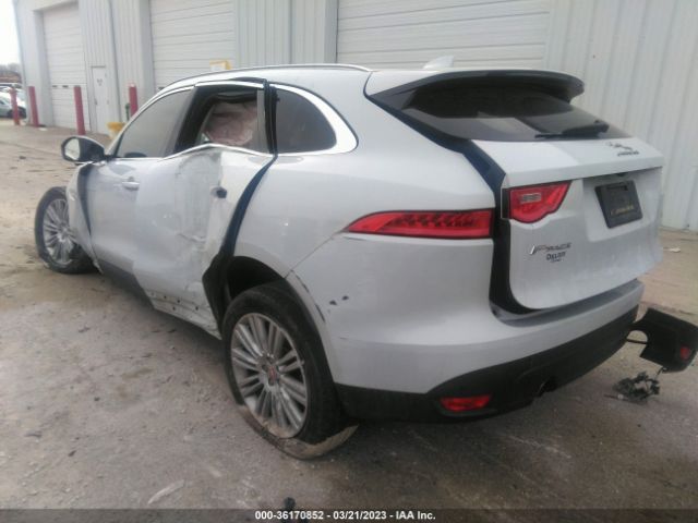SADCN2EV1JA241497 Jaguar F-pace 35t Portfolio