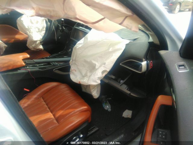SADCN2EV1JA241497 Jaguar F-pace 35t Portfolio