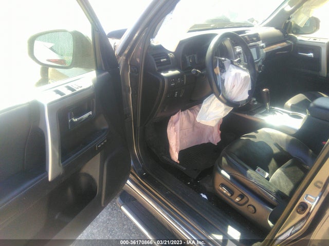 Toyota 4RUNNER SR5 2018 JTEBU5JR3J5503383 Image 4