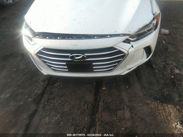 2018 HYUNDAI ELANTRA SE VIN: 5NPD74LF9JH286911