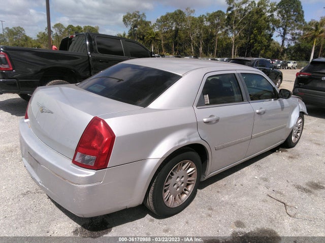 2006 CHRYSLER 300 VIN: 2C3KA43R86H169540