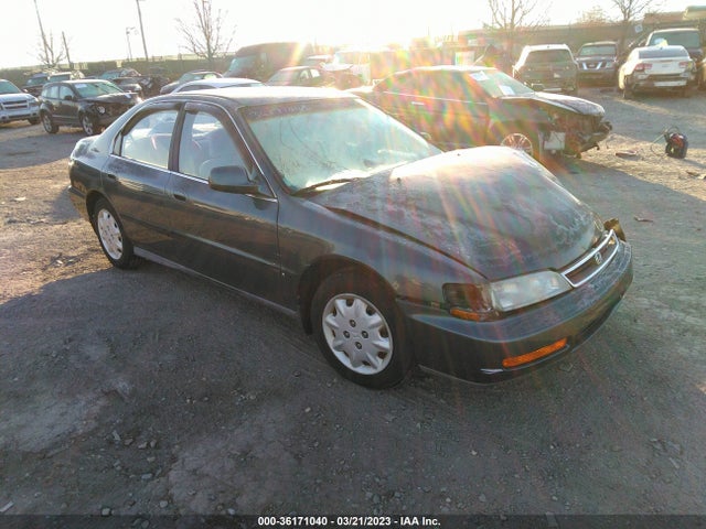 1997 HONDA ACCORD SDN LX VIN: 1HGCD5633VA213723