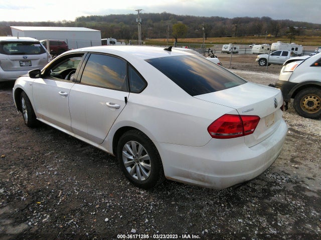 1VWAS7A35FC007160 Volkswagen Passat 1.8t Wolfsburg Ed