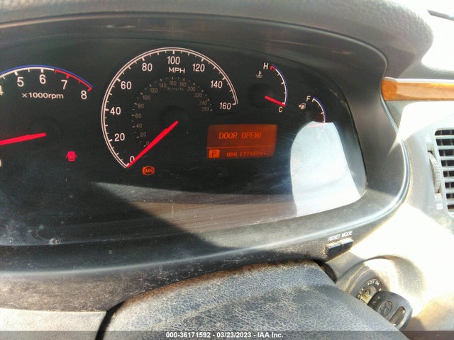 2006 HYUNDAI AZERA SE/LIMITED VIN: KMHFC46F46A114442
