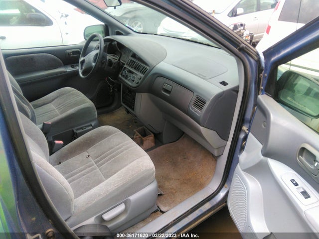 1998 TOYOTA SIENNA LE/XLE VIN: 4T3ZF13C5WU071118