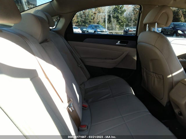 2015 HYUNDAI SONATA 2.4L SE VIN: 5NPE24AF0FH164807