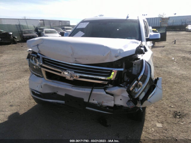 2017 Chevrolet Suburban, VIN: 1GNSKJKCXHR290682
