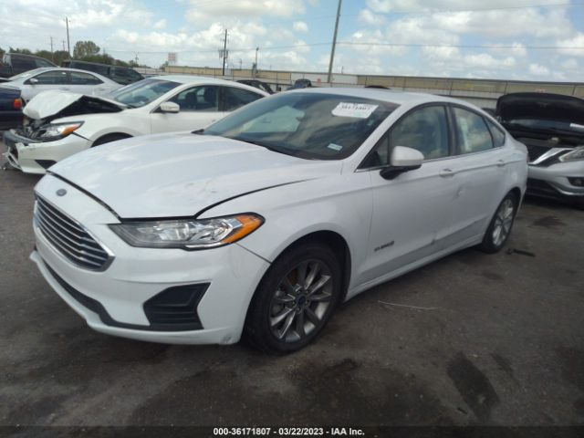 3FA6P0LU9KR203790 Ford Fusion Hybrid Se