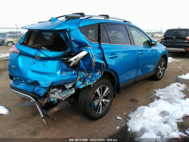 2018 TOYOTA RAV4 XLE/ADVENTURE VIN: JTMRFREV0JD233367