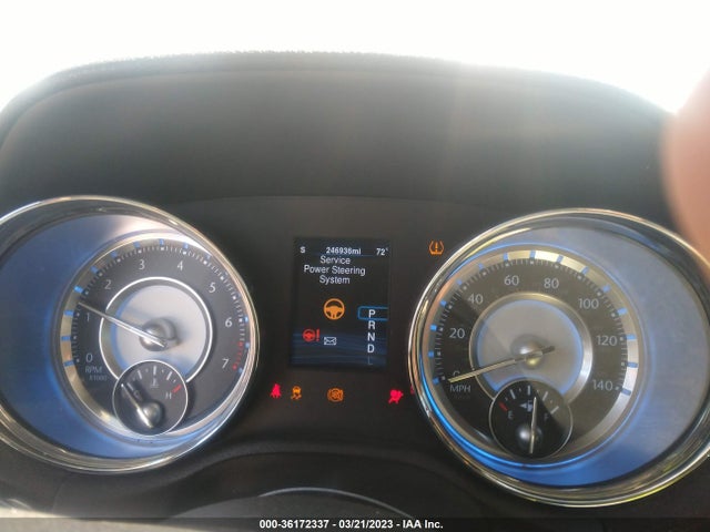Chrysler 300 Uptown Edition 2014 2C3CCAAG2EH343079 Image 8