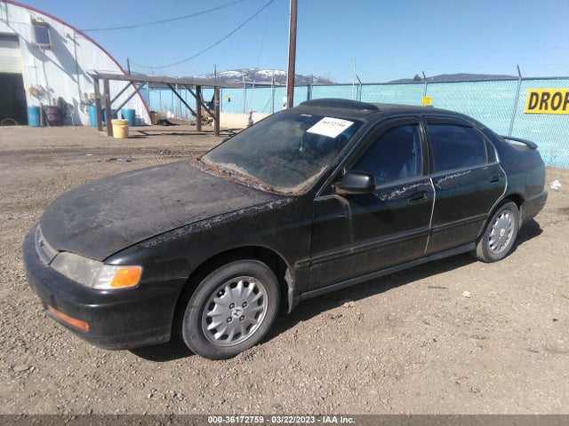 1996 HONDA ACCORD EX/EX-R VIN: 1HGCD5656TA008671