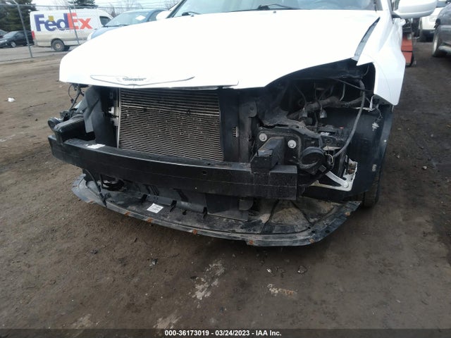 1C3CCBBBXEN132177 Chrysler 200 Touring