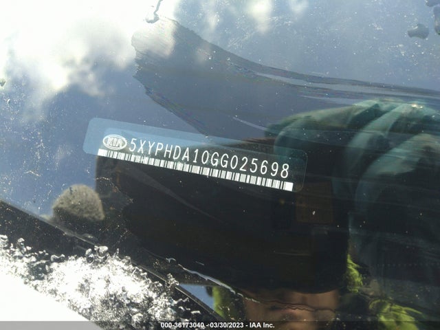 2016 Kia Sorento, VIN: 5XYPHDA10GG025698