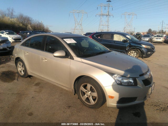2014 1G1PC5SB1E7442245 main image