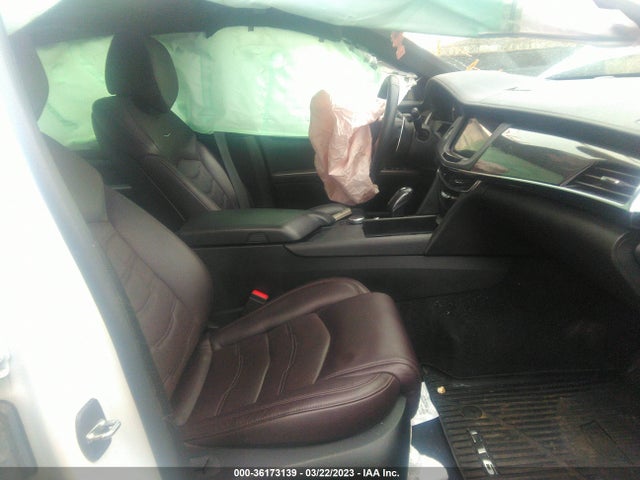 2019 Cadillac CT6, VIN: 1G6KN5R67KU144724