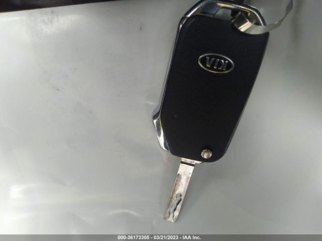 3KPF34AD2KE013708 KIA FORTE S