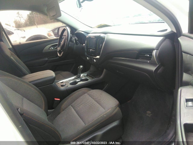 Chevrolet Traverse Lt Cloth 2018 1GNEVMKW5JJ243452 Image 5