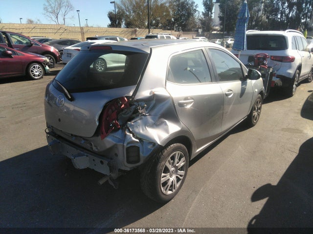Mazda Mazda2 Sport 2014 JM1DE1KZ3E0186435 Image 4