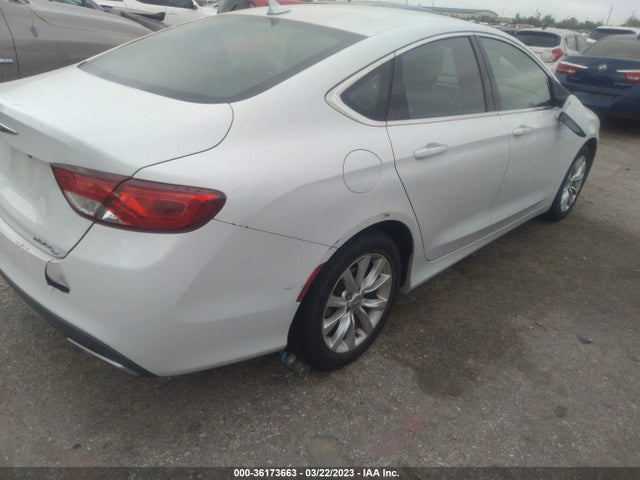 Chrysler 200 C 2015 1C3CCCCG8FN668465 Image 5