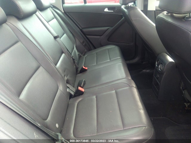 Volkswagen Tiguan Wolfsburg 2010 WVGAV7AX4AW001611 Image 9