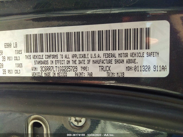 3C6RR7LT1GG225729 RAM 1500 Big Horn