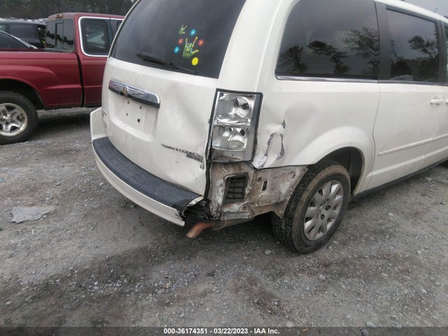 2009 CHRYSLER TOWN & COUNTRY LX VIN: 2A8HR44E89R520755