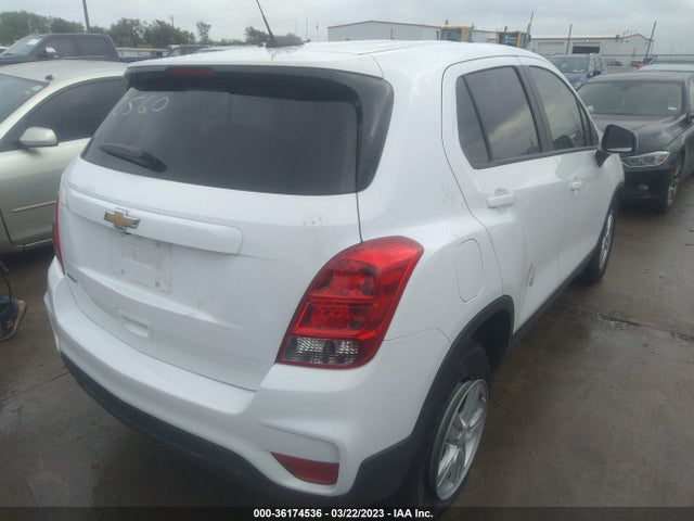 Chevrolet TRAX LS 2020 KL7CJKSB7LB052560 Image 4