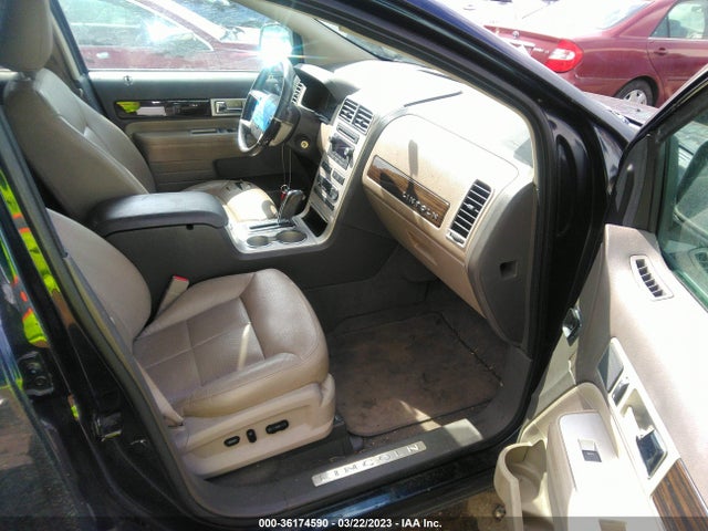 2008 LINCOLN MKX VIN: 2LMDU68C28BJ18195