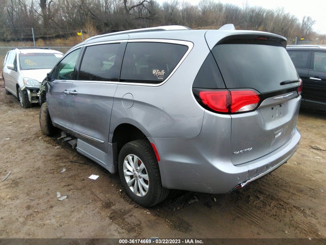 2C4RC1BG5JR355963 Chrysler Pacifica Touring L
