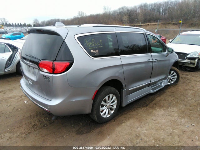 2C4RC1BG5JR355963 Chrysler Pacifica Touring L