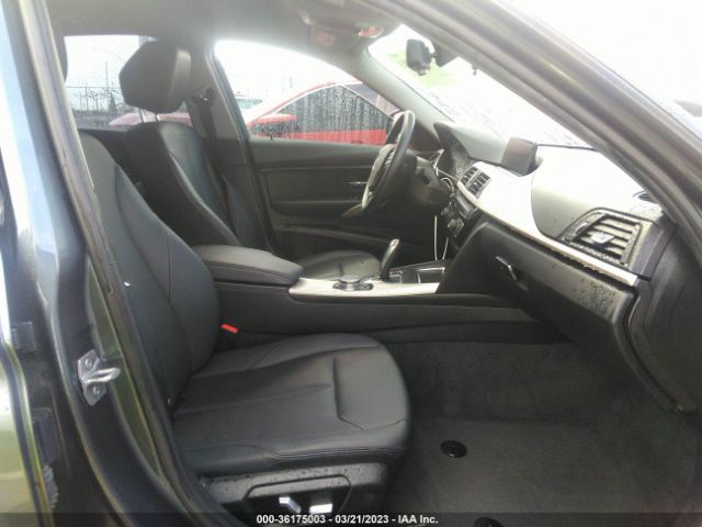 WBA8E1G57GNT35486 BMW 3 Series 320i