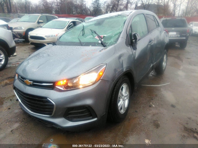 Chevrolet TRAX LS 2020 3GNCJKSB7LL135706 Image 2