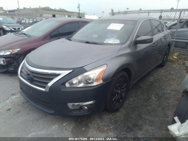 Nissan Altima 2.5 S 2015 1N4AL3AP8FN318295 Image 2