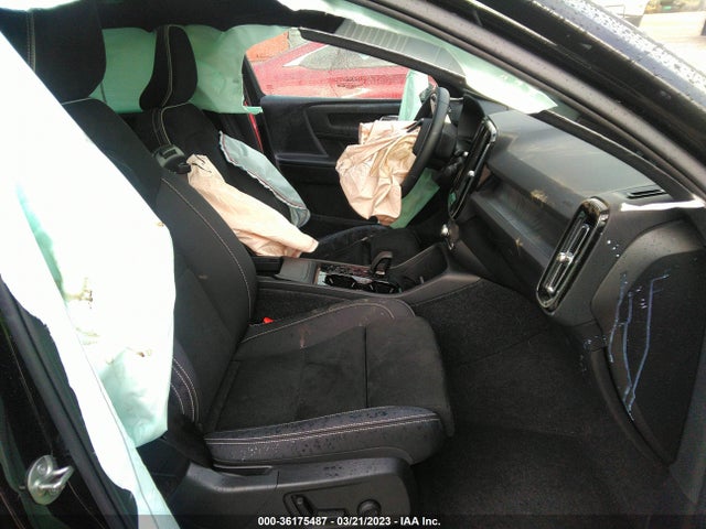 2022 Volvo C40, VIN: YV4ED3GB6N2007773