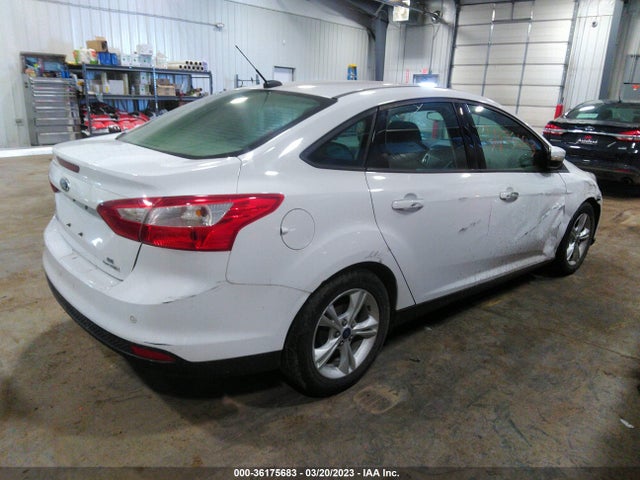 Ford FOCUS SE 2014 1FADP3F25EL431954 Image 4