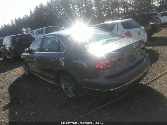 1VWDT7A3XHC031709 Volkswagen Passat R-line W/comfort Pkg