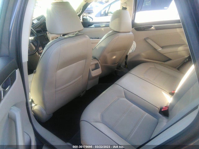 1VWDT7A3XHC031709 Volkswagen Passat R-line W/comfort Pkg