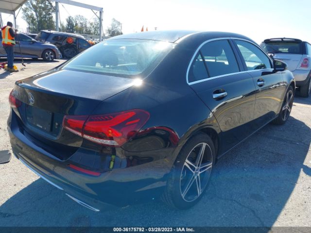 WDD3G4EB9KW022160 Mercedes-Benz A-class A 220