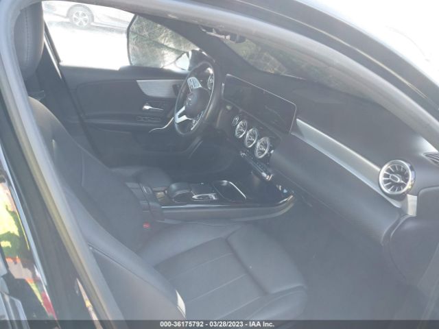 WDD3G4EB9KW022160 Mercedes-Benz A-class A 220