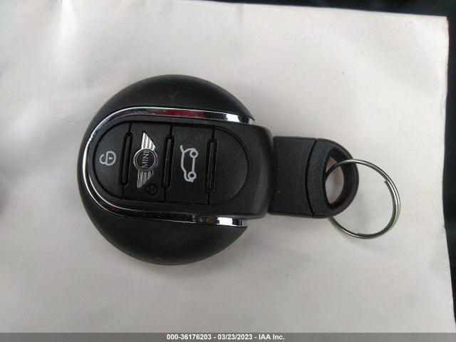 2017 Mini Hardtop, VIN: WMWXP5C39H3C64857