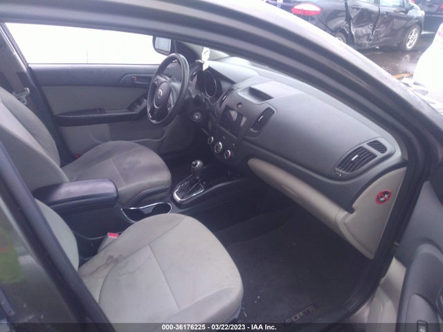 2012 KIA FORTE 5-DOOR EX VIN: KNAFU5A29C5567923