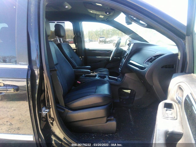 2C4RC1HG1ER340132 Chrysler Town & Country S