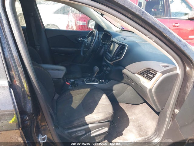 1C4PJLCS2GW177862 Jeep Cherokee Latitude