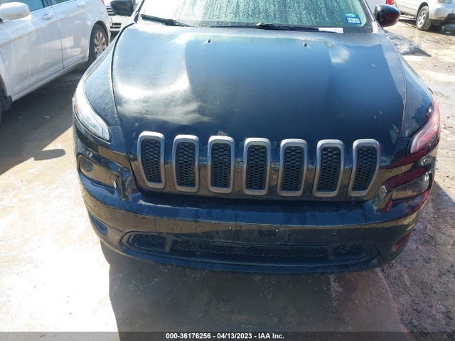 1C4PJLCS2GW177862 Jeep Cherokee Latitude