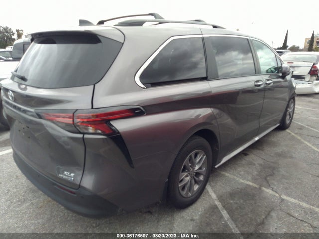 Toyota SIENNA XLE 2022 5TDJRKEC4NS107856 Image 5