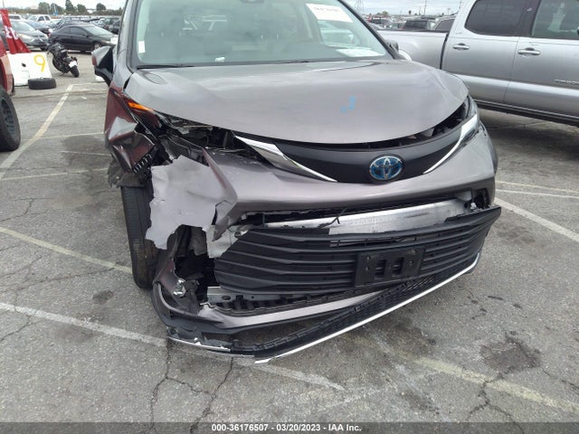 Toyota SIENNA XLE 2022 5TDJRKEC4NS107856 Image 7