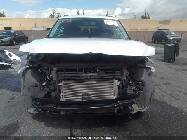 3VV1B7AX7JM104987 Volkswagen TIGUAN S