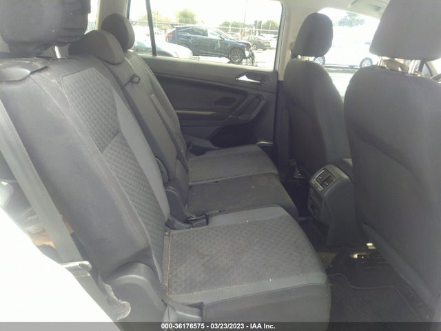 3VV1B7AX7JM104987 Volkswagen TIGUAN S