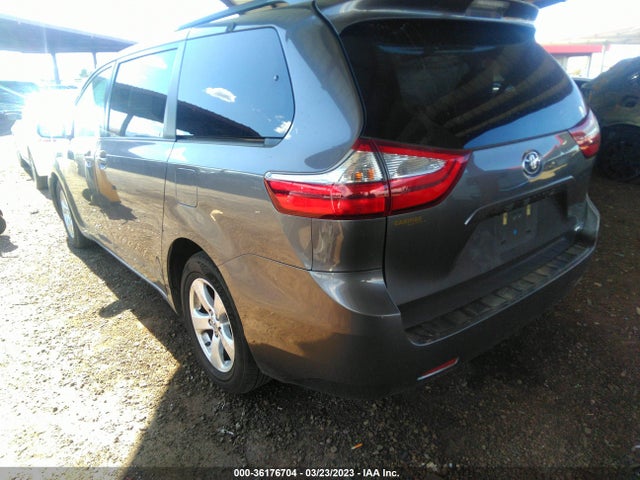 Toyota SIENNA LE 2016 5TDKK3DC0GS739630 Image 4